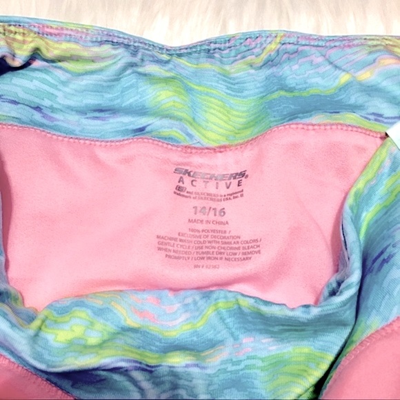 🔆🆕 Girls Skechers Pink and Blue Active Shorts - Picture 2 of 7